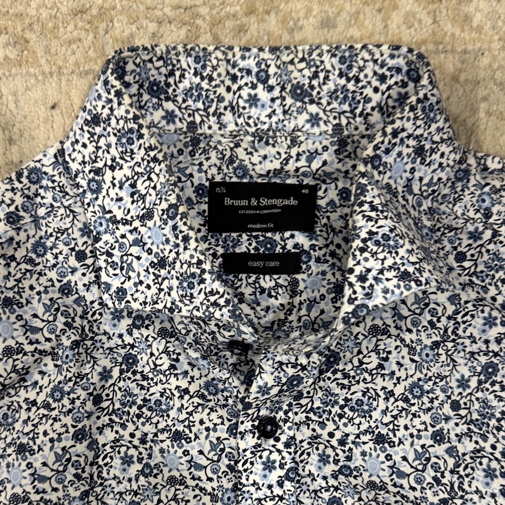 Men's Blue and White Floral Casual Shirt